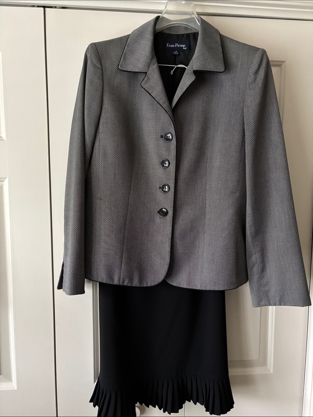 Evan Picone Gray Structured Button Blazer with Black Pleated Skirt - Picture 1 of 8